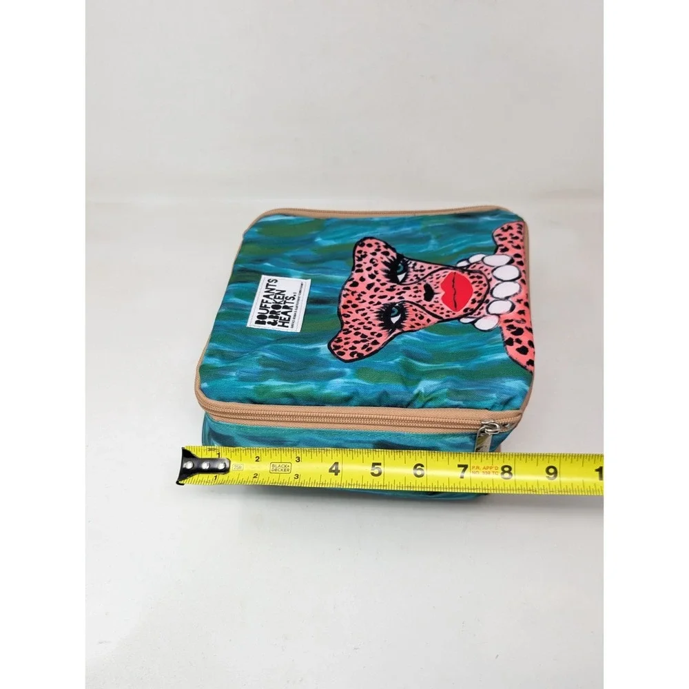 Fit & Fresh Kendra Dandy Bouffants &‎ Broken Hearts Lunch Tote Box Green Leopard